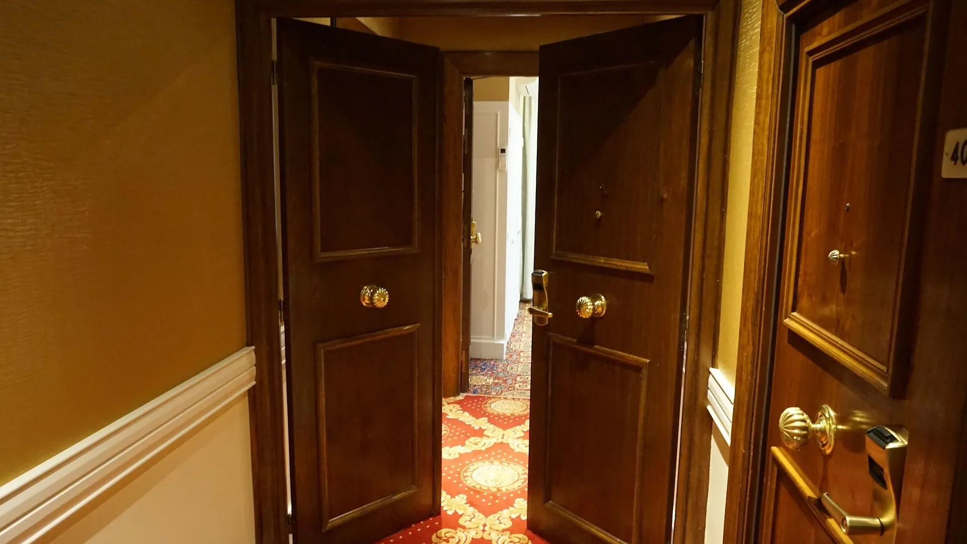 Hotel Splendid Cannes 4*,