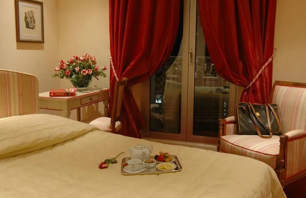 Hotel Splendid Cannes 4*,